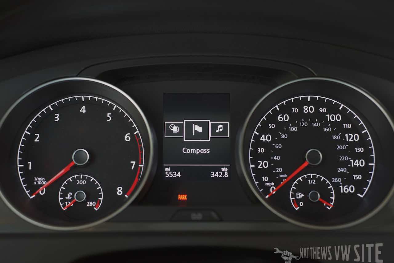 Navigation/Compass page in the VW Multifunction Display
