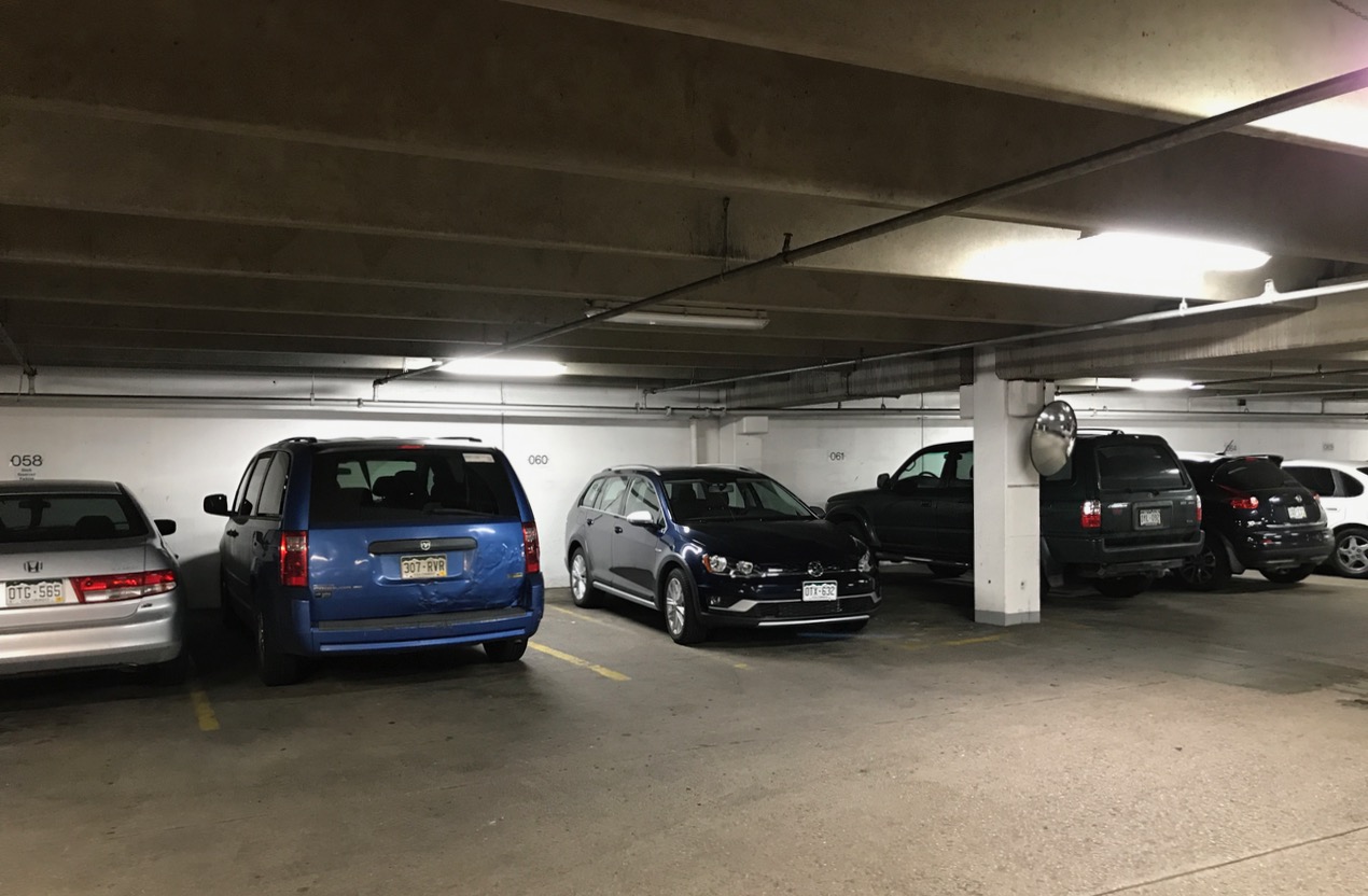 2017 Alltrack Night Blue Metallic w/ Marrakesh